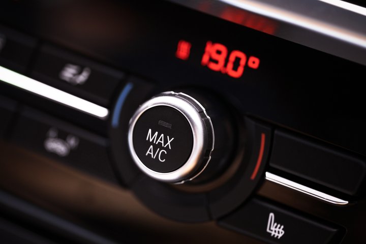 Recharge du gaz de clim Maserati